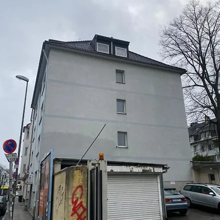 Riesen Bett, Strassenbahn Vor Der Tuer, Beste Lage, Nah Zur Messe, Keine Rechnungen Essen Exterior foto